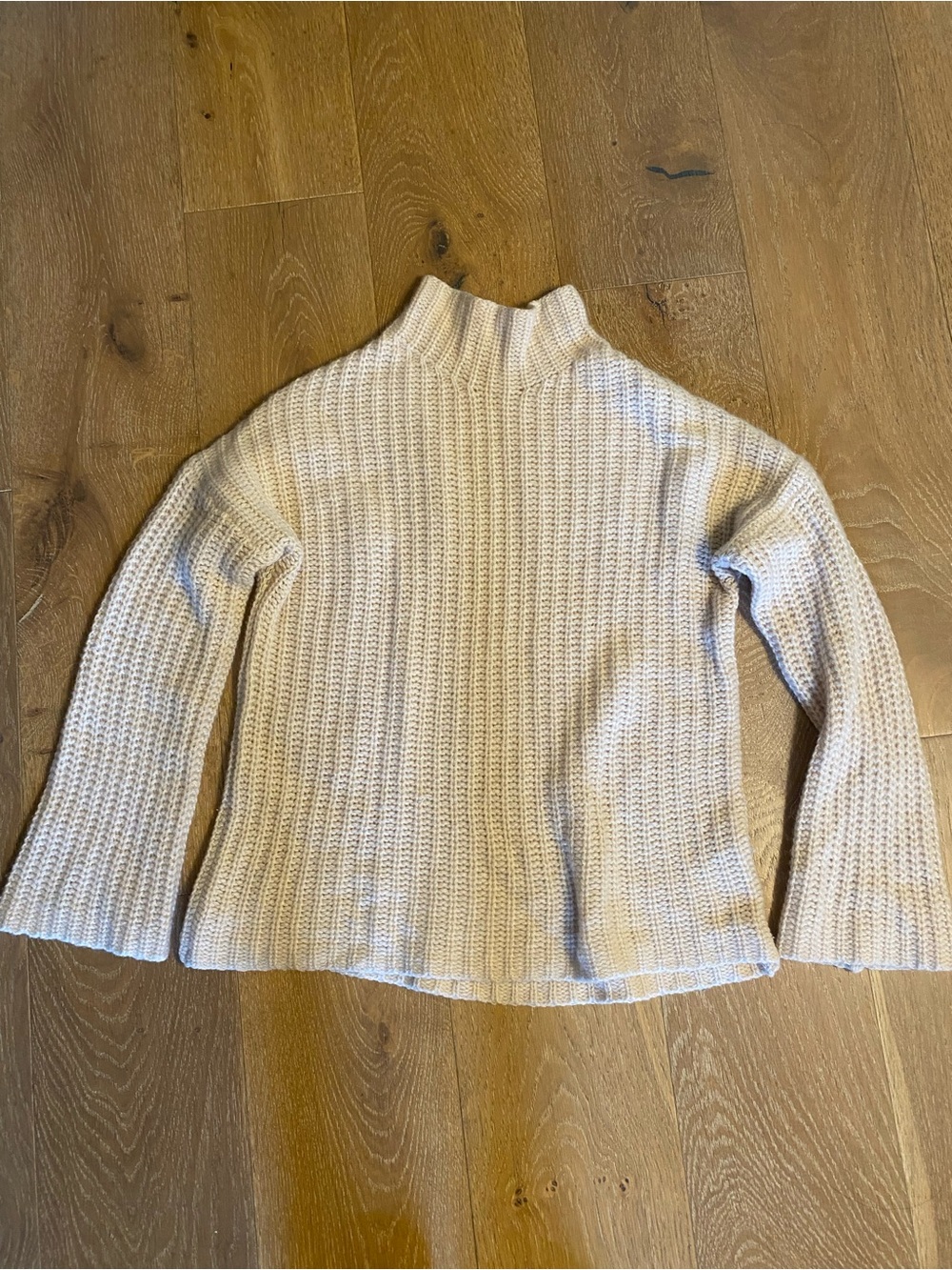 White + Warren Cream Cashmere Sweater